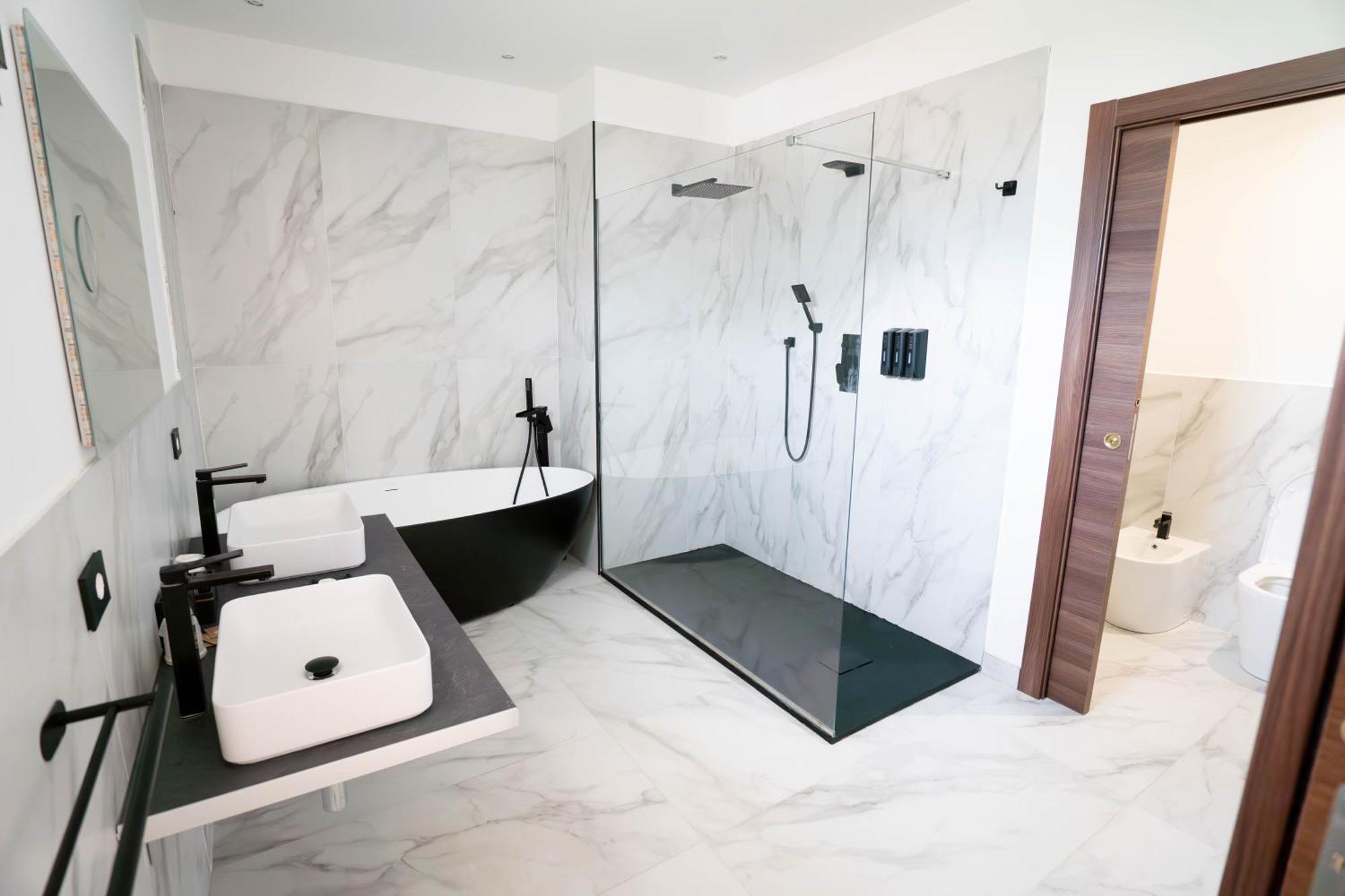 Al Balhara Suites&Spa Palermo Bagian luar foto